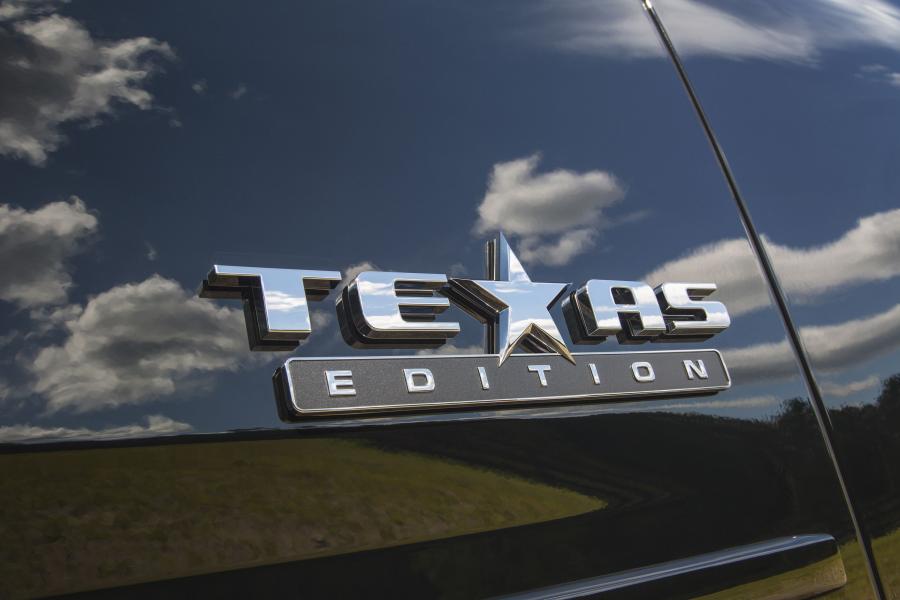  Chevrolet Suburban LTZ Texas Edition 2015 года  (фото 8 из 8)